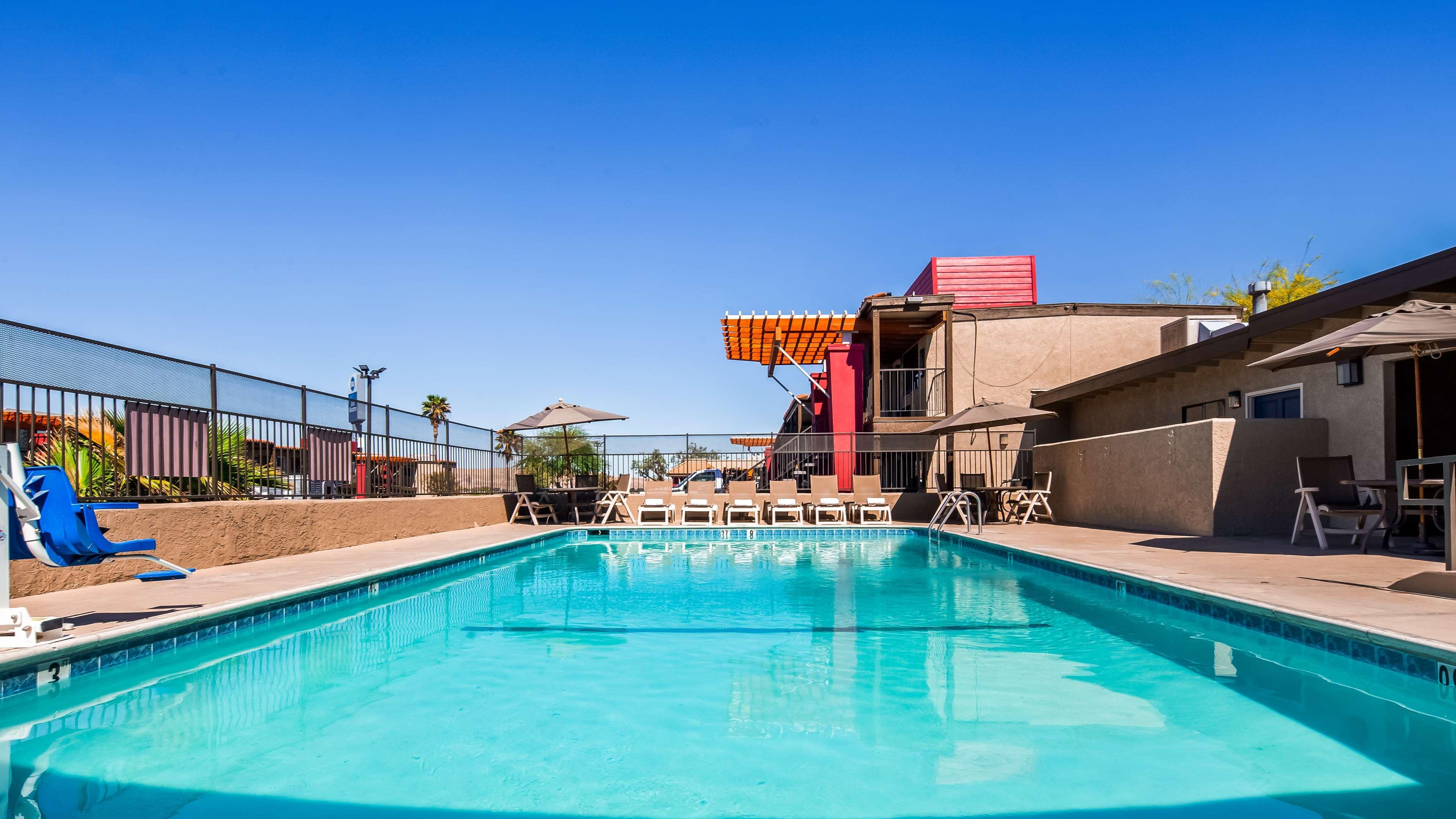 Best Western Desert Villa Inn Barstow Exteriör bild